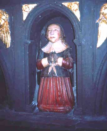 Image of statue of Boyle as a boy on the tomb at St Patrick's cathedral, Dublin